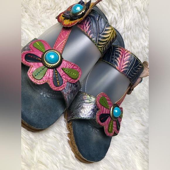 L'Artiste by Spring Step Multicolor Floral Sandals - Picture 7 of 15